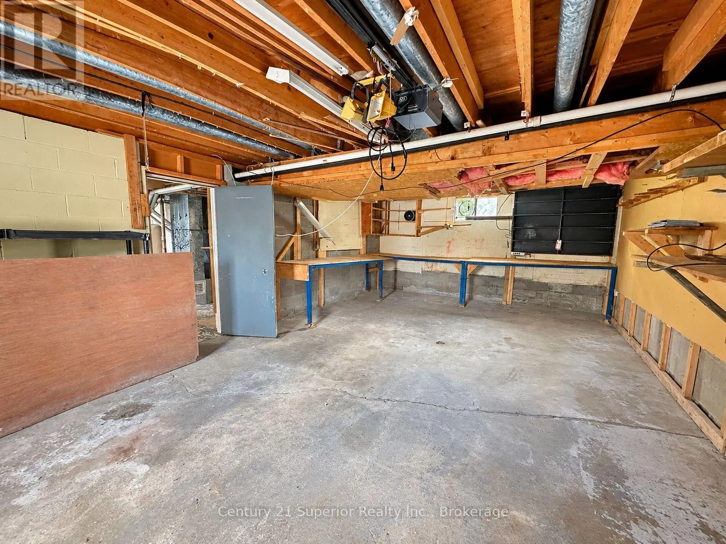 162 GREENMANTLE DRIVE