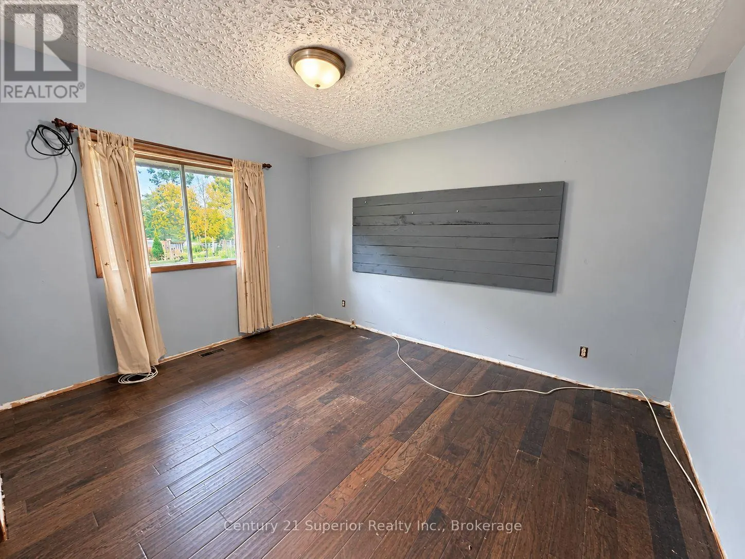 162 GREENMANTLE DRIVE