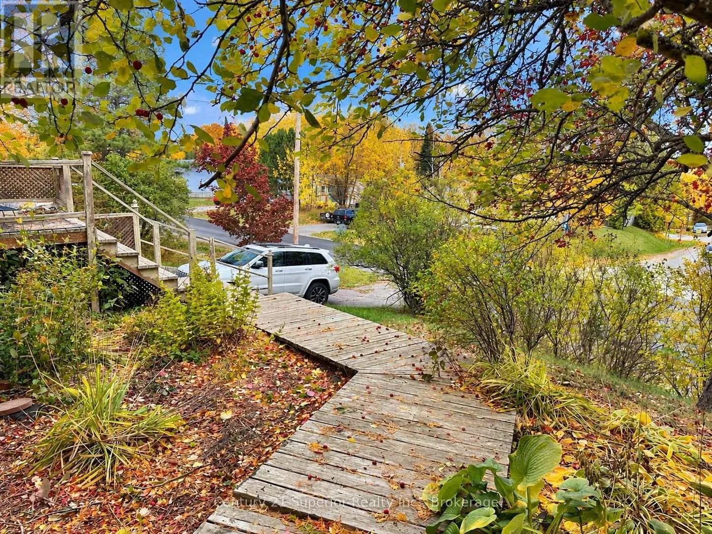 162 GREENMANTLE DRIVE