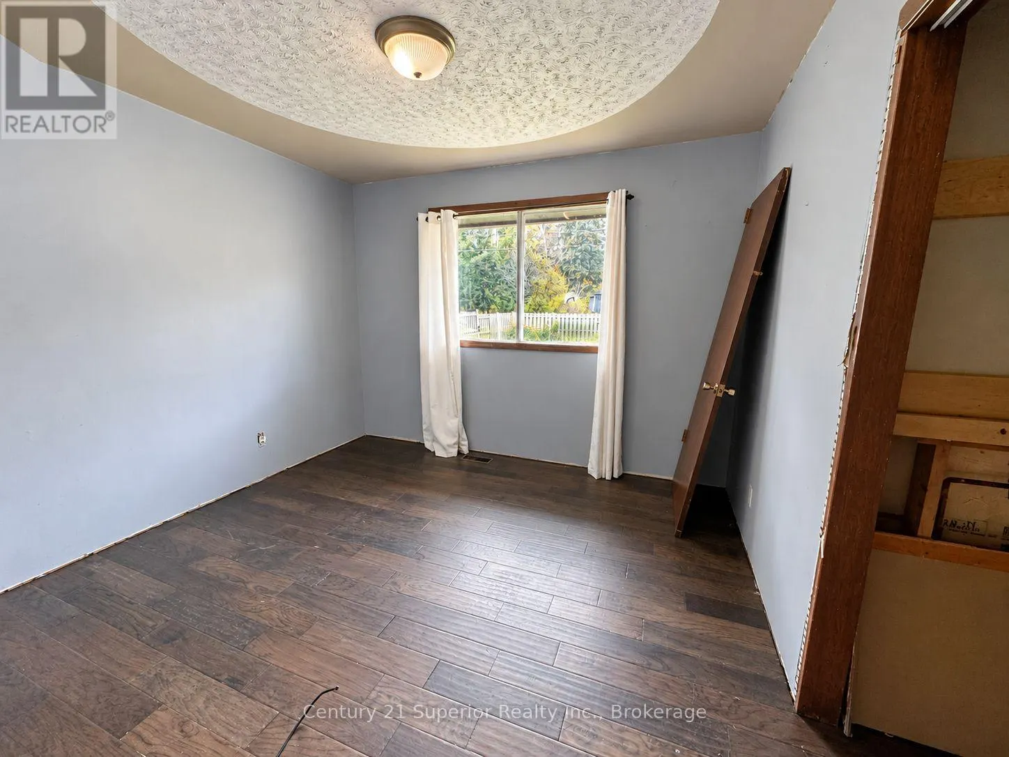 162 GREENMANTLE DRIVE