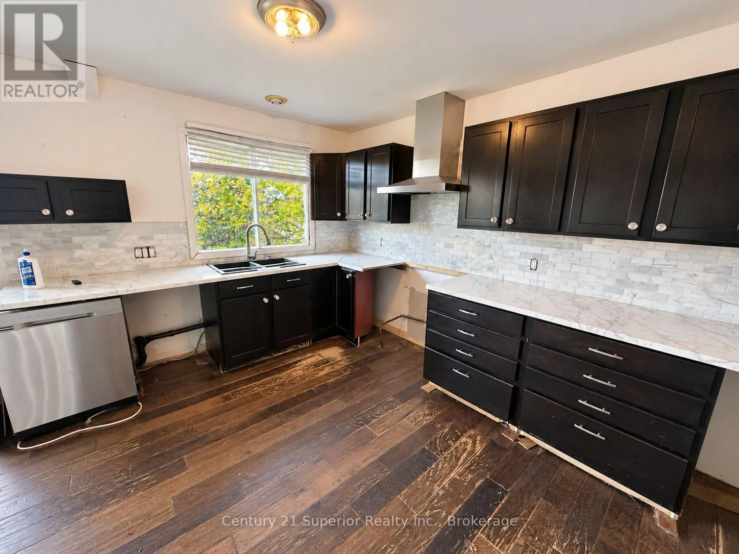 162 GREENMANTLE DRIVE