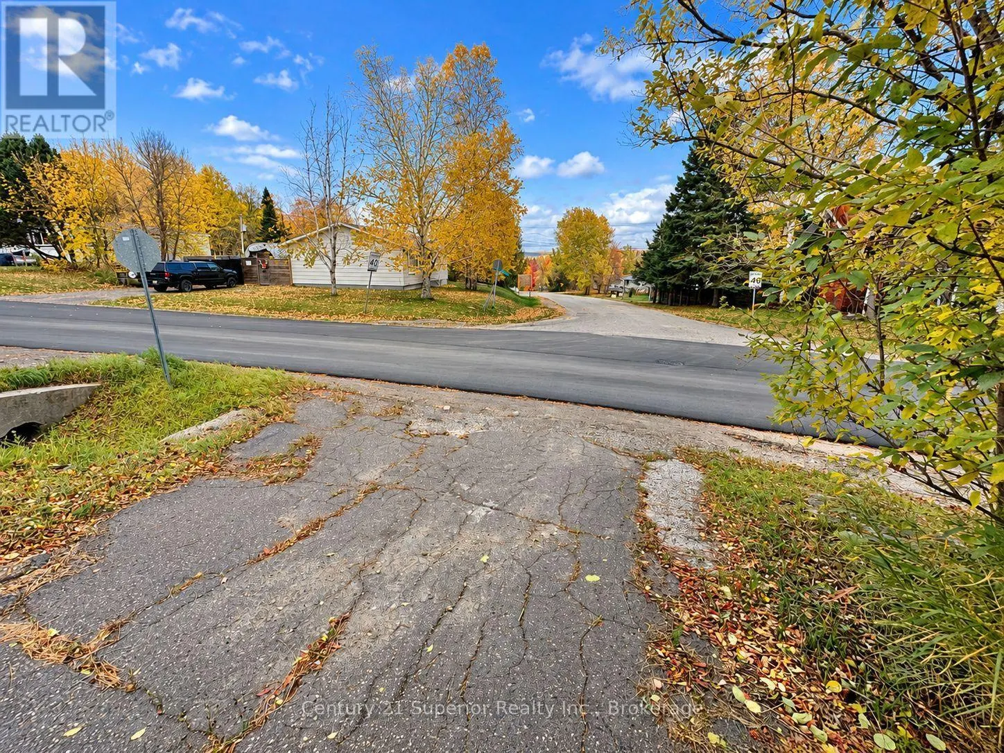 162 GREENMANTLE DRIVE
