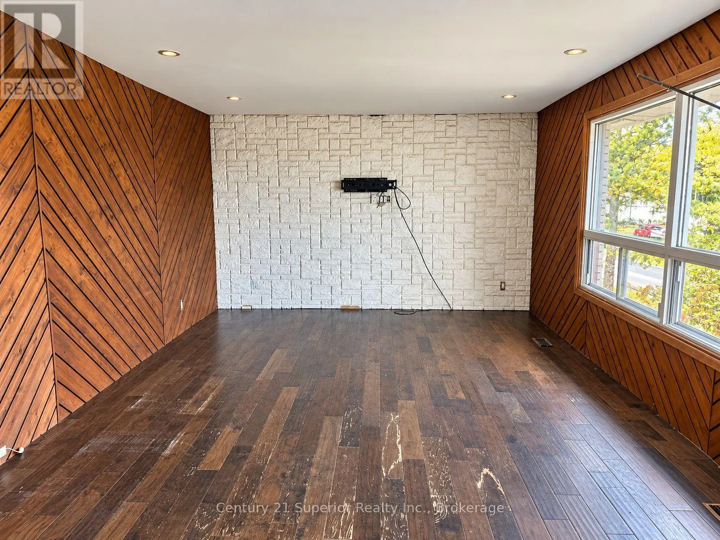 162 GREENMANTLE DRIVE