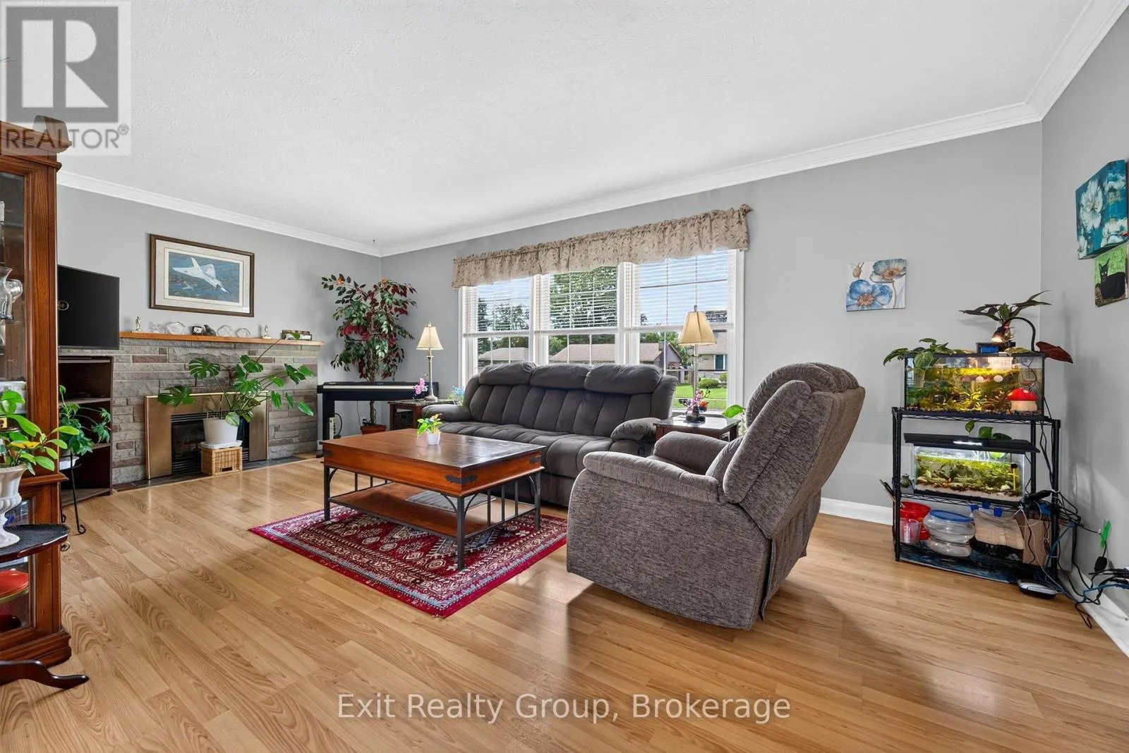 41 SECOND AVENUE