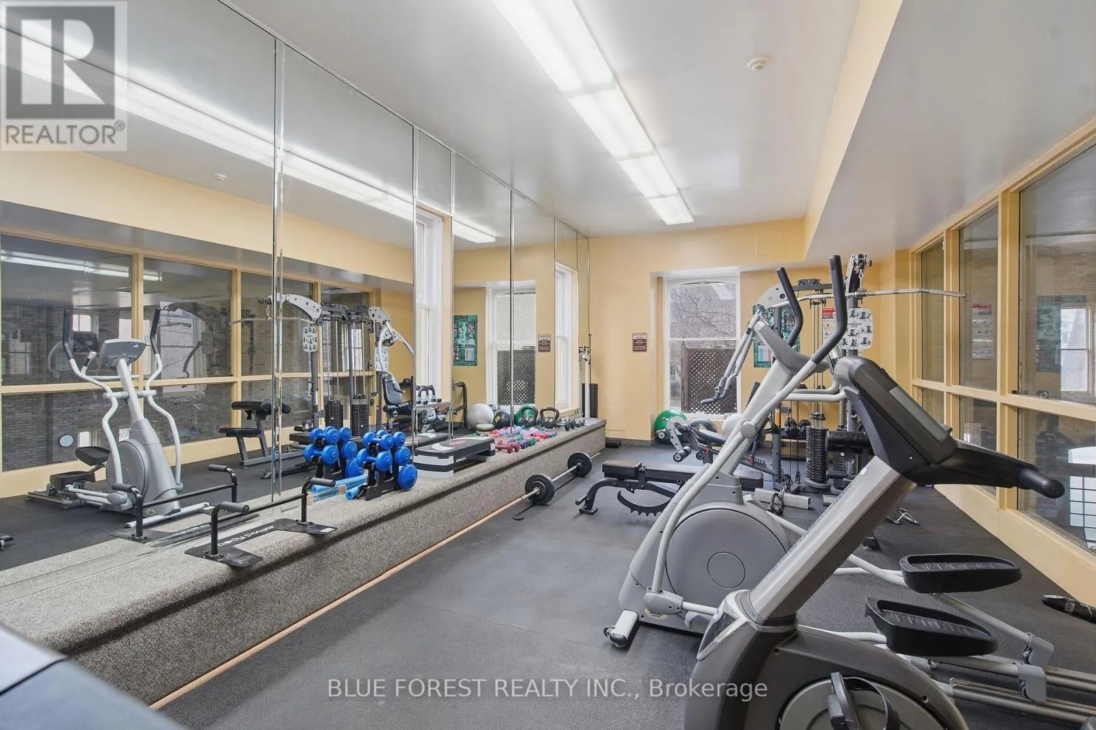 404 - 7 PICTON STREET #404