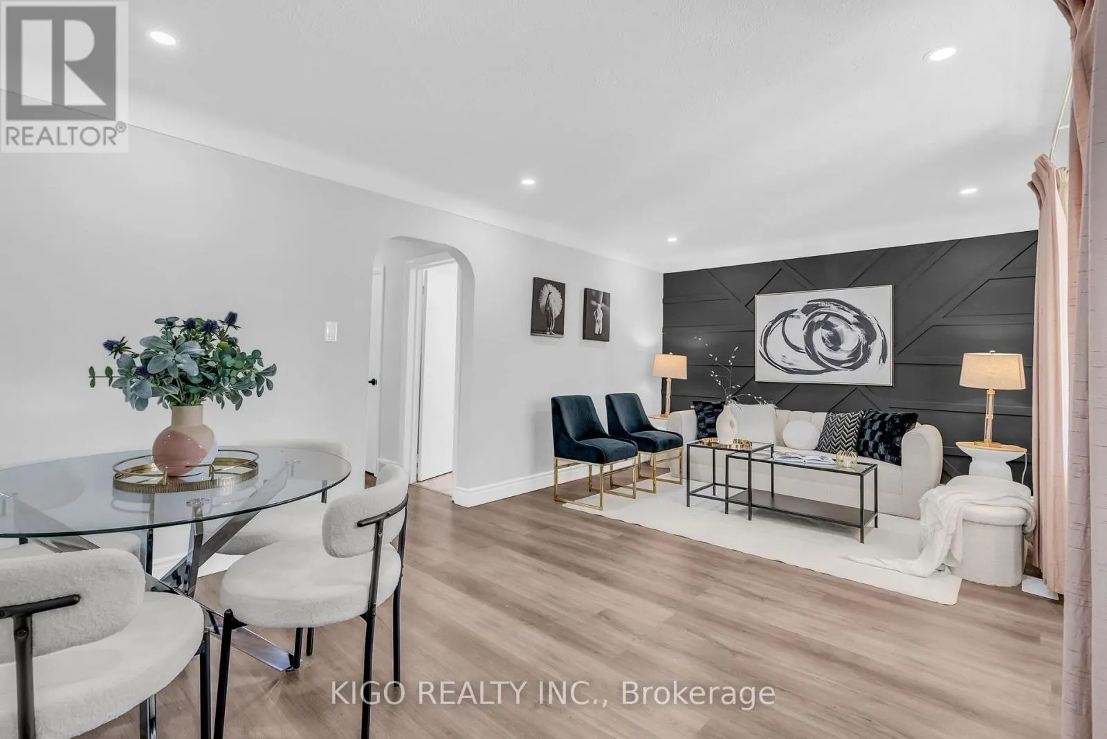 54 TWEEDSMUIR AVENUE