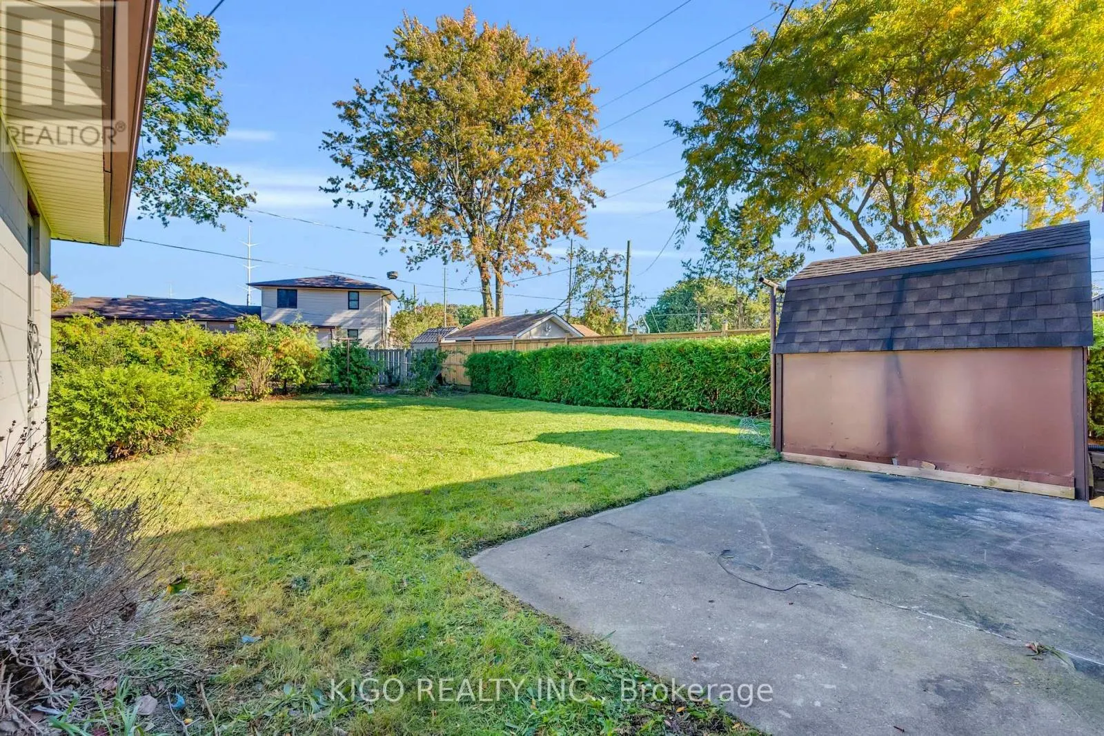54 TWEEDSMUIR AVENUE