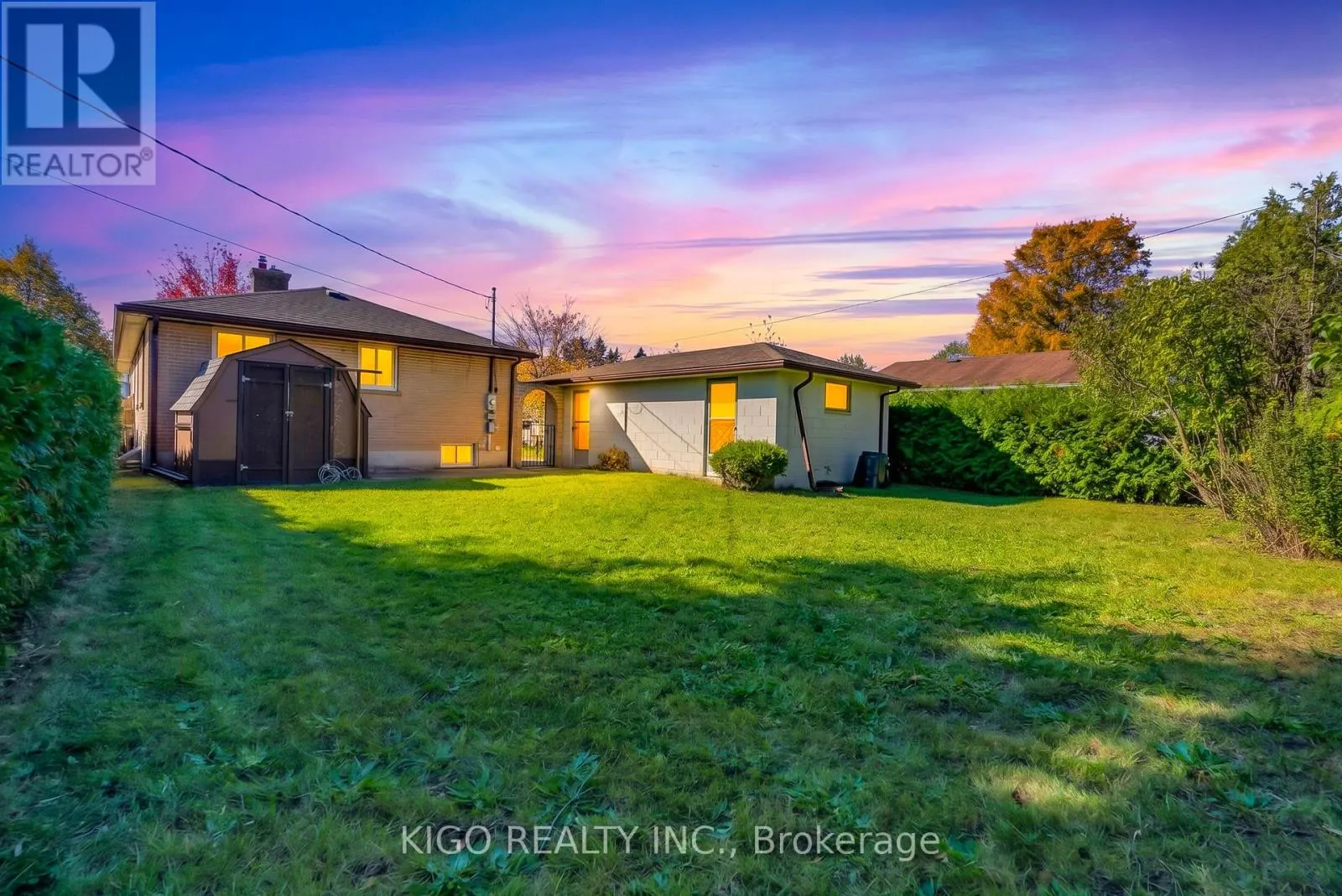 54 TWEEDSMUIR AVENUE