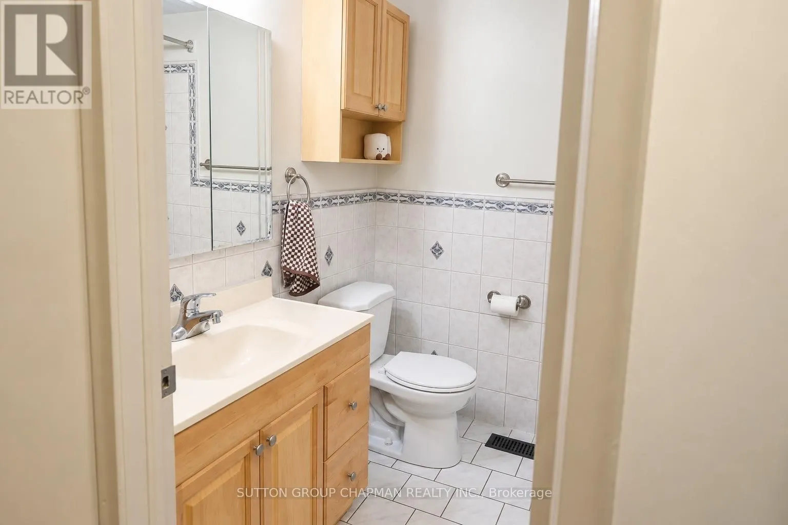 B - 43 FRONTENAC ROAD #B