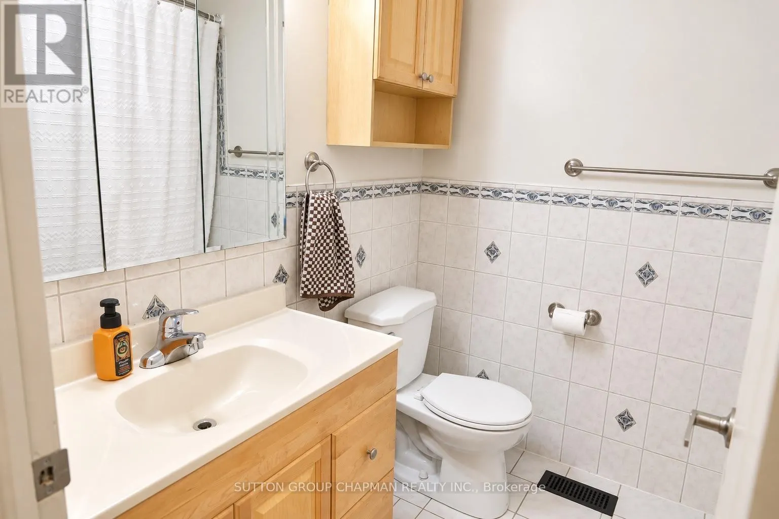 B - 43 FRONTENAC ROAD #B