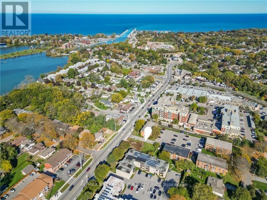 B - 574 ONTARIO STREET