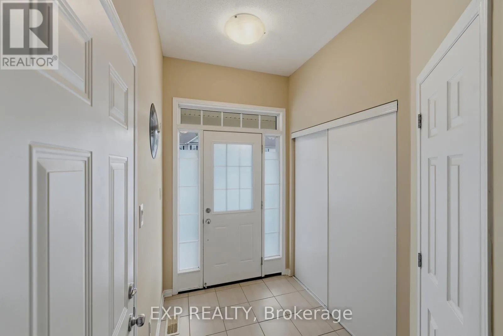 118 LARAMIE CRESCENT
