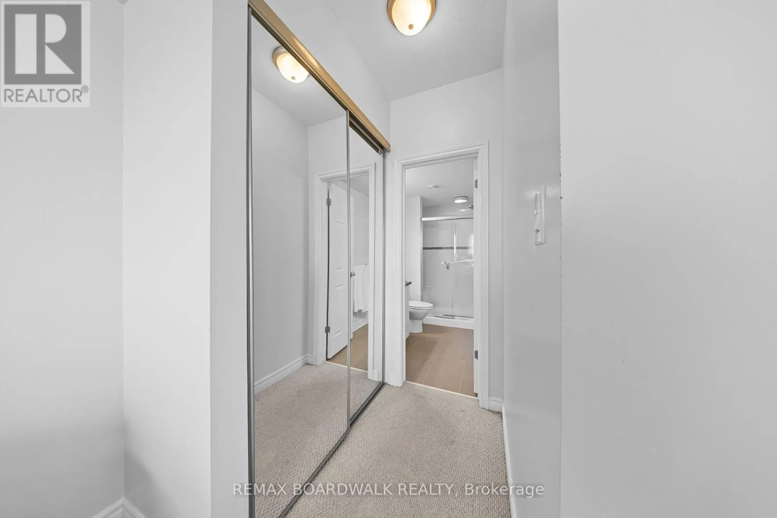 302 - 760 CHAPMAN MILLS DRIVE