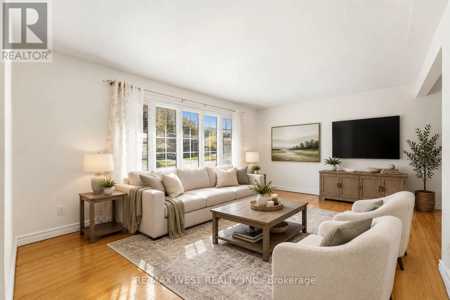1380 QUEEN'S BOULEVARD