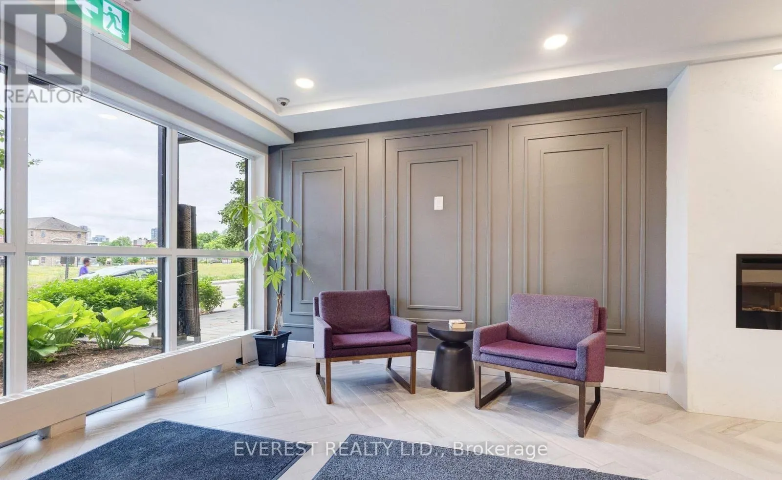 305 - 15 PRINCE ALBERT BOULEVARD