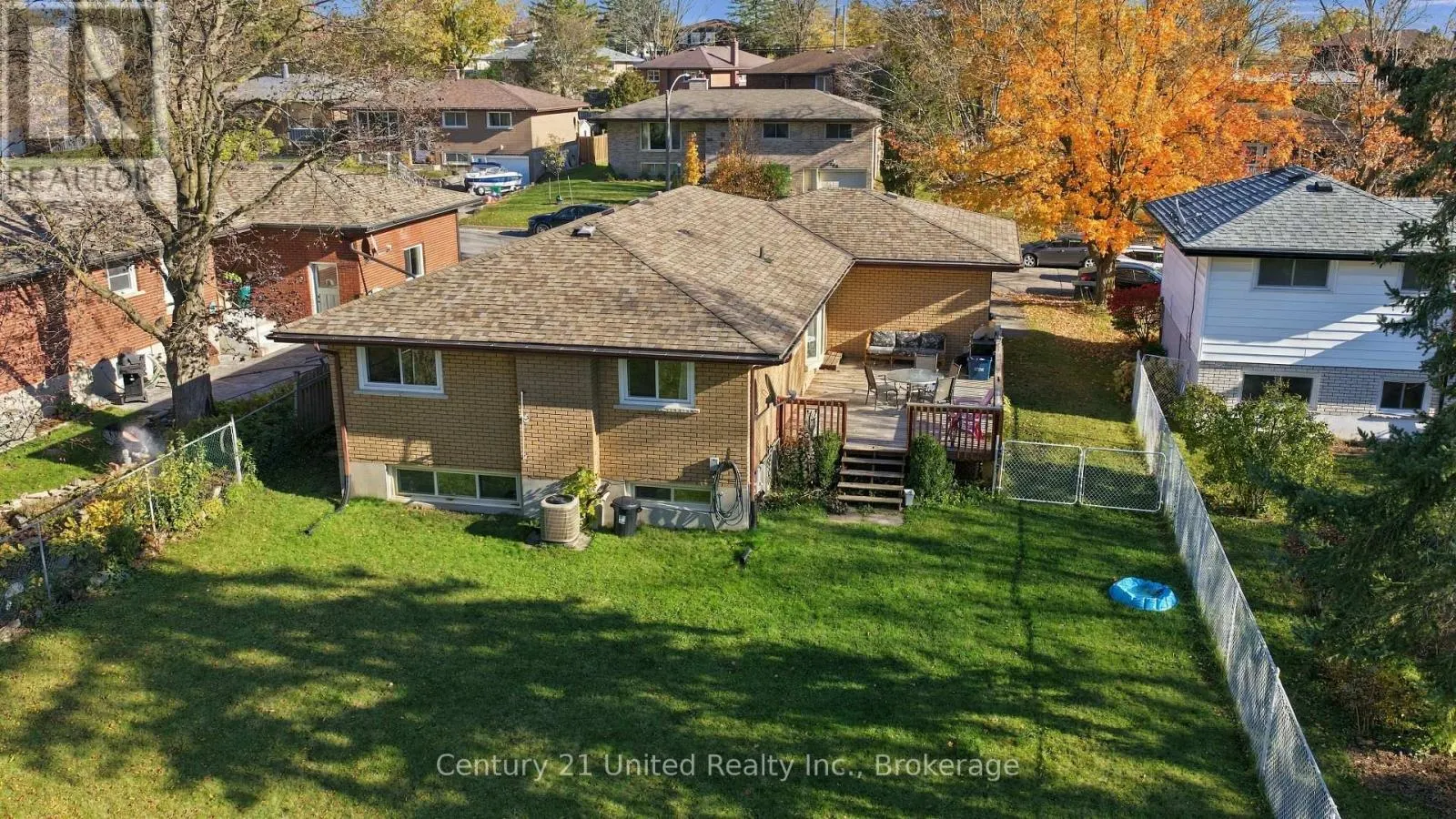 807 HIGHLAND COURT