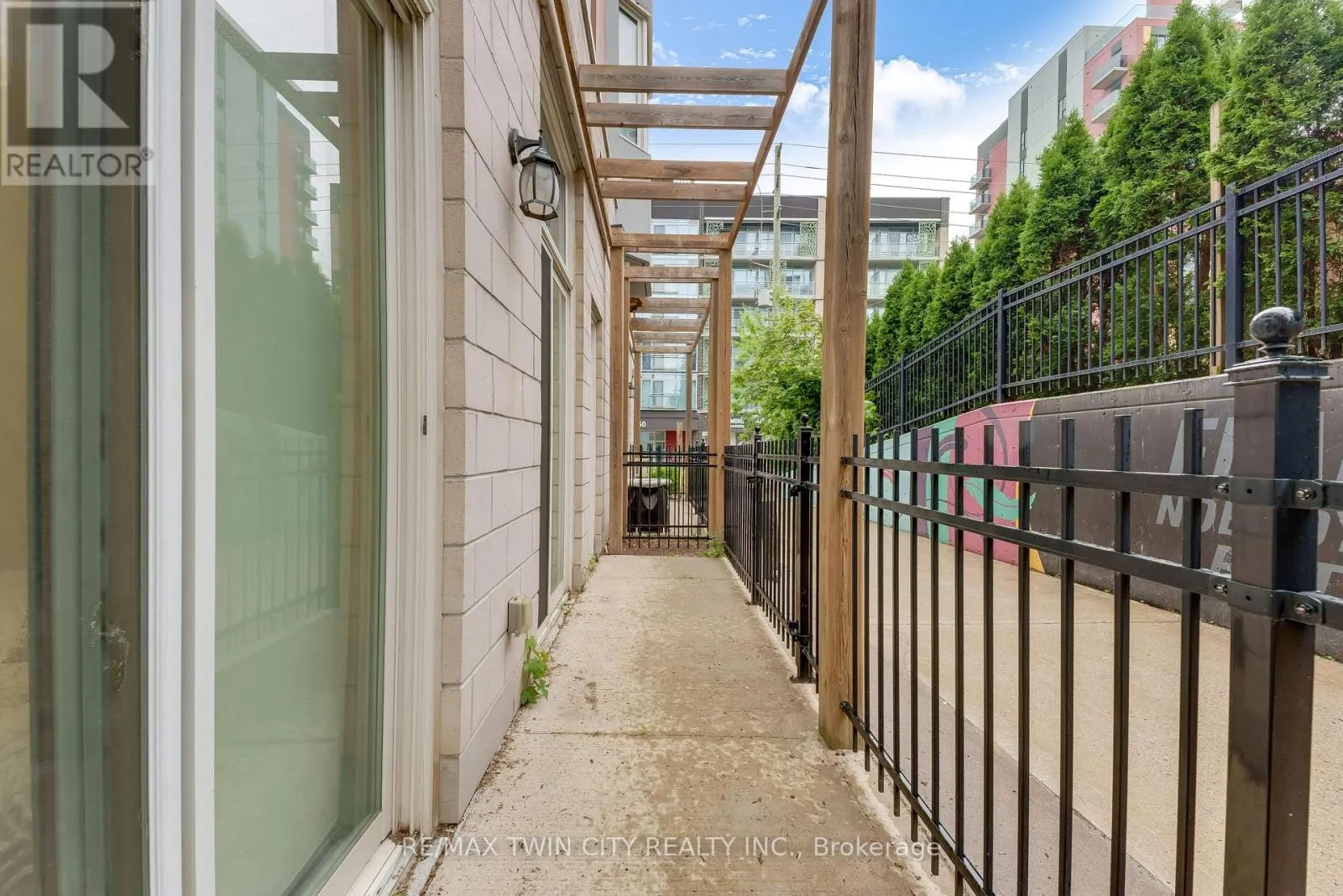 103 - 253 ALBERT STREET