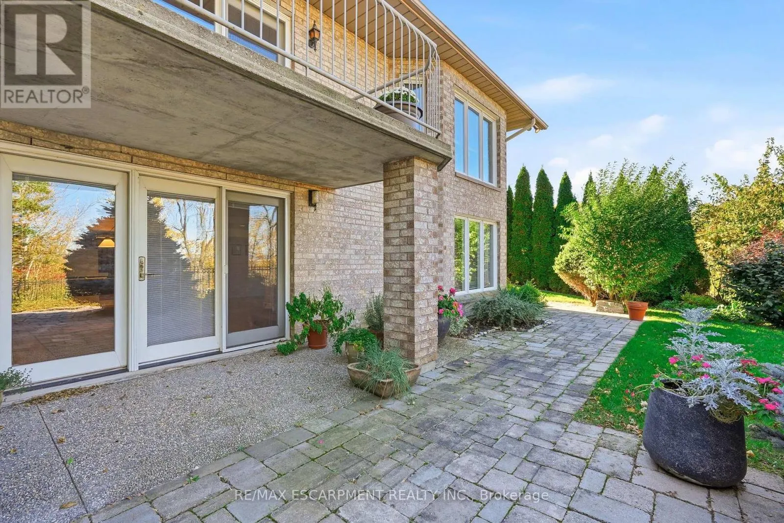 22 BURT COURT
