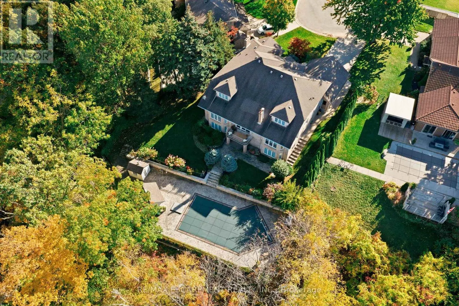 22 BURT COURT