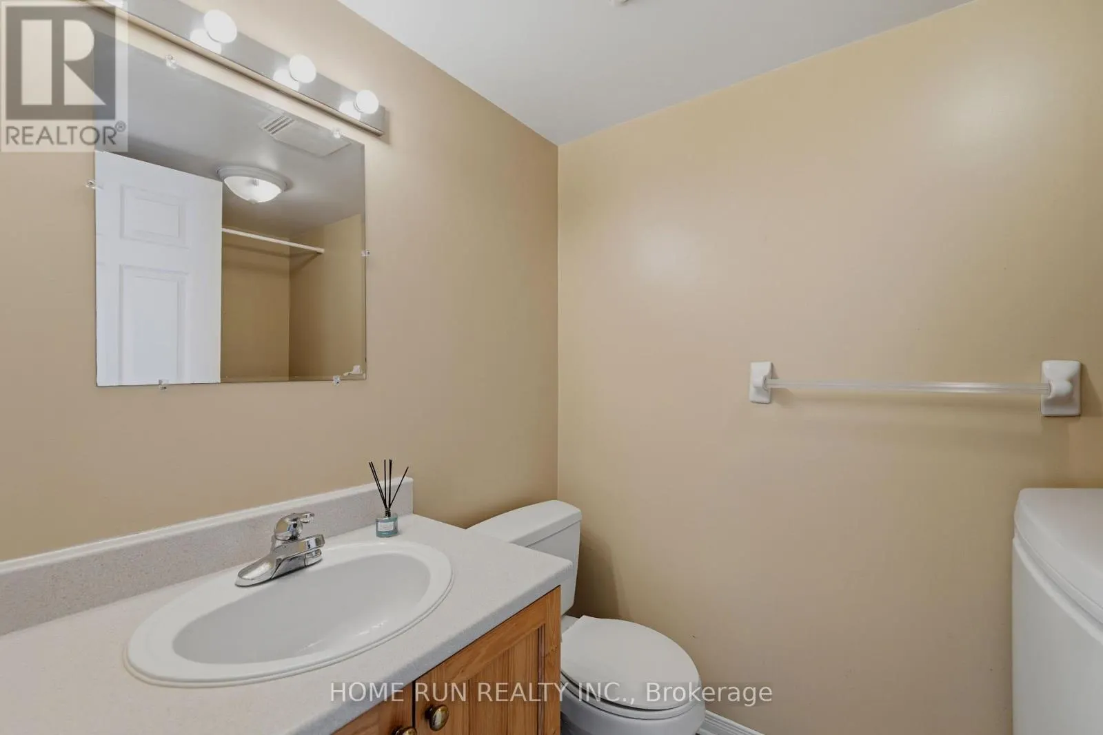 2632 PALINGS PRIVATE