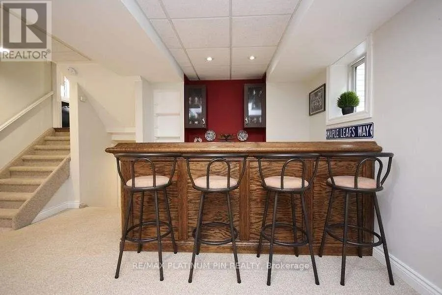 21 LONGFIELD DRIVE