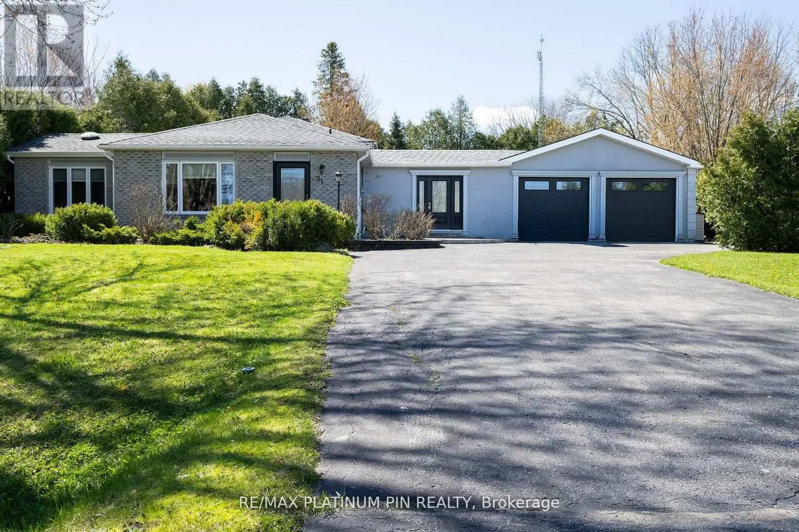 21 LONGFIELD DRIVE