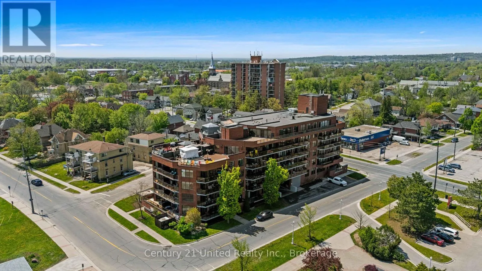 104 - 2 GEORGE STREET N #104