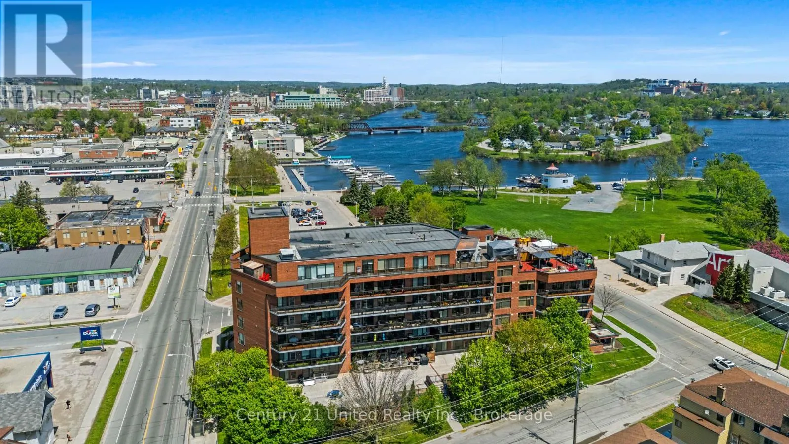 104 - 2 GEORGE STREET N #104