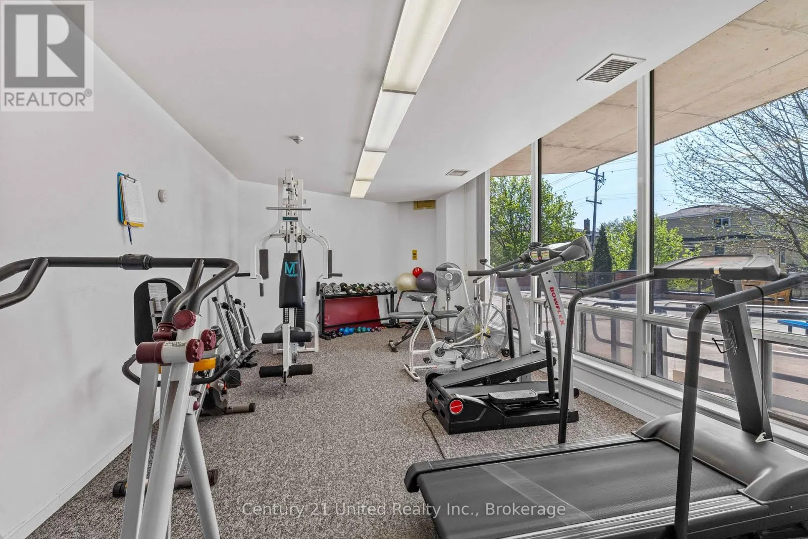 104 - 2 GEORGE STREET N #104