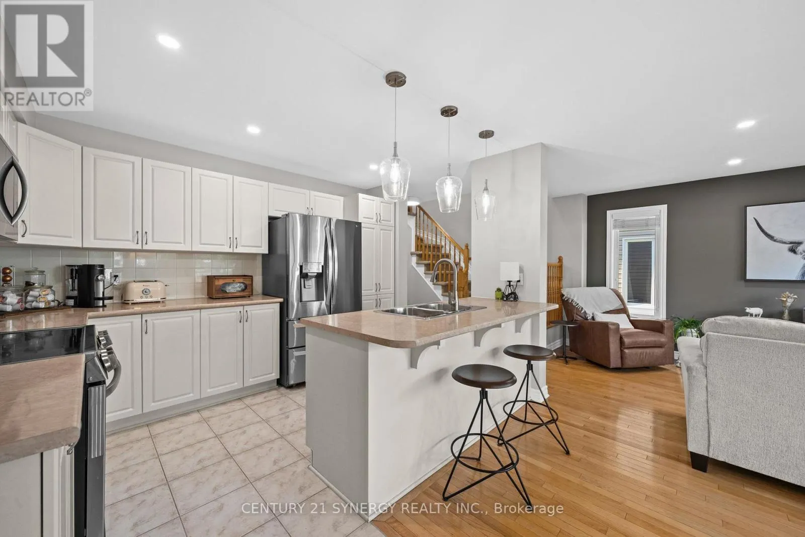 512 CHEROKEE WAY