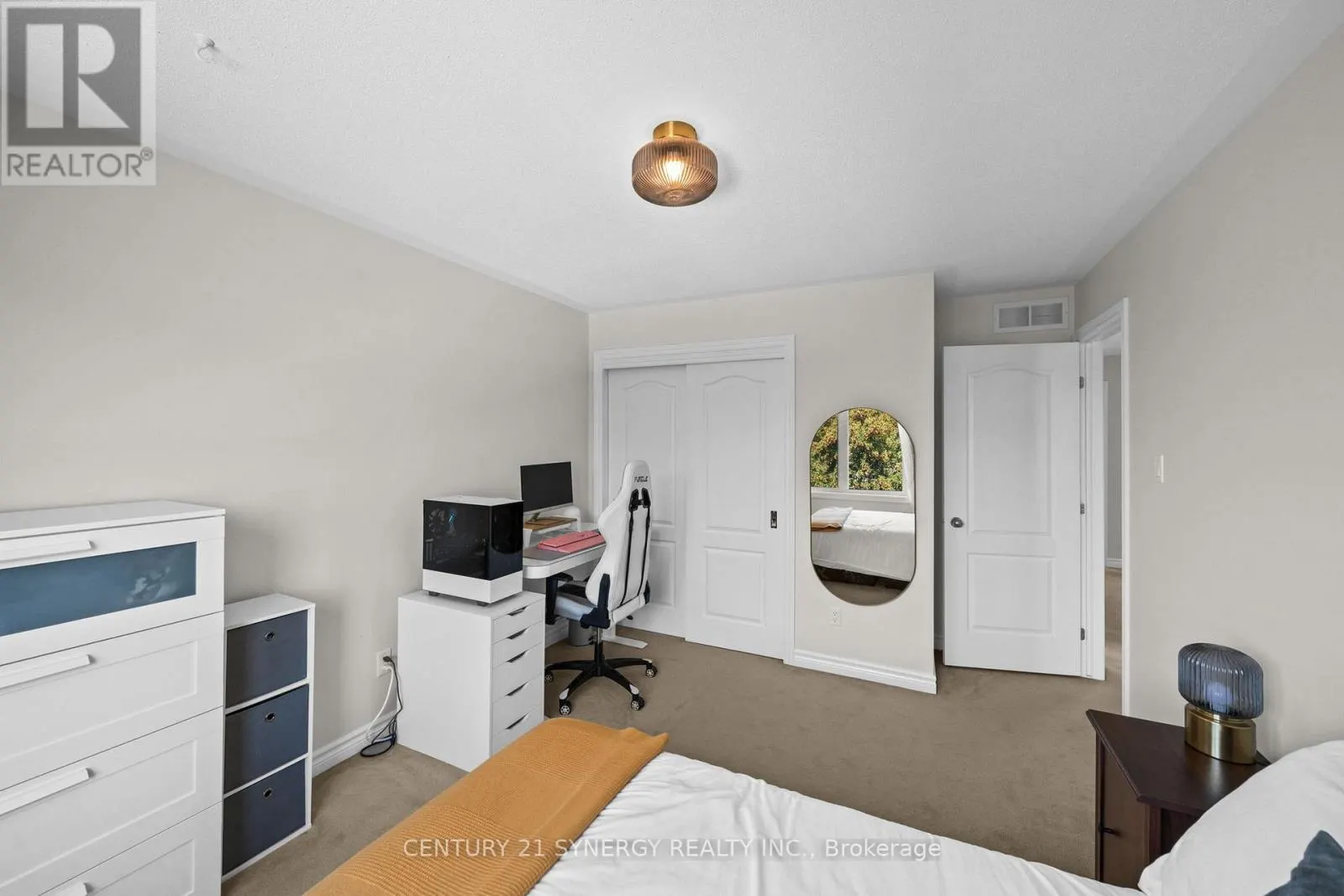 512 CHEROKEE WAY