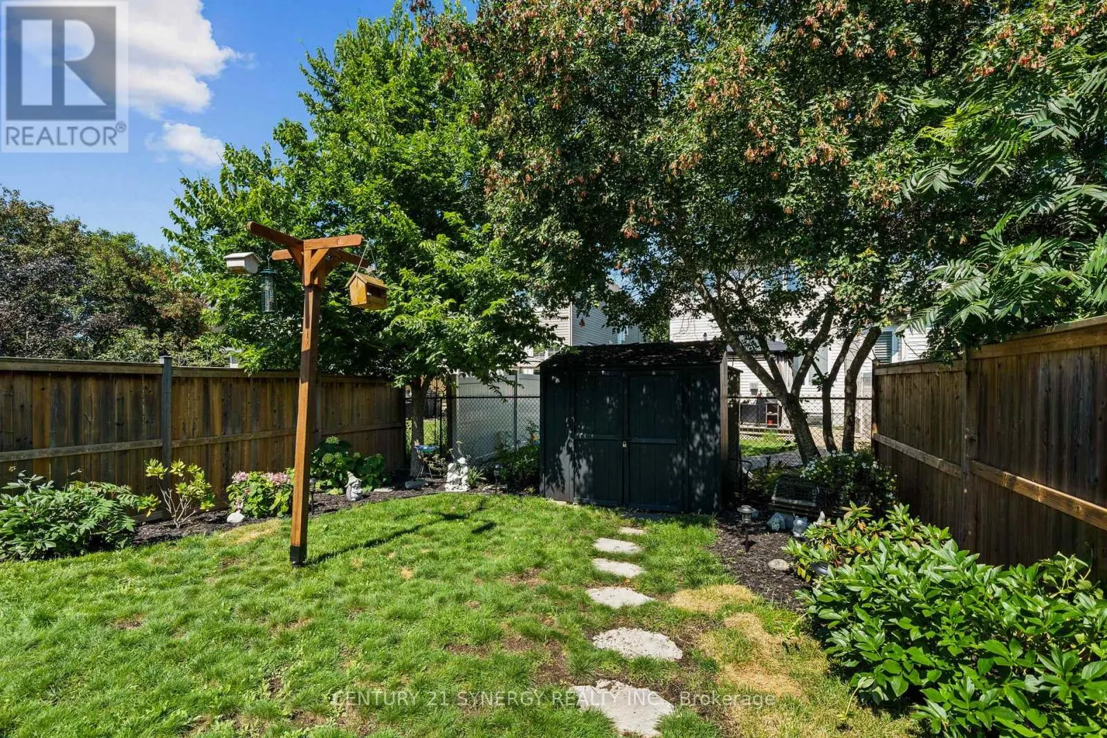 512 CHEROKEE WAY