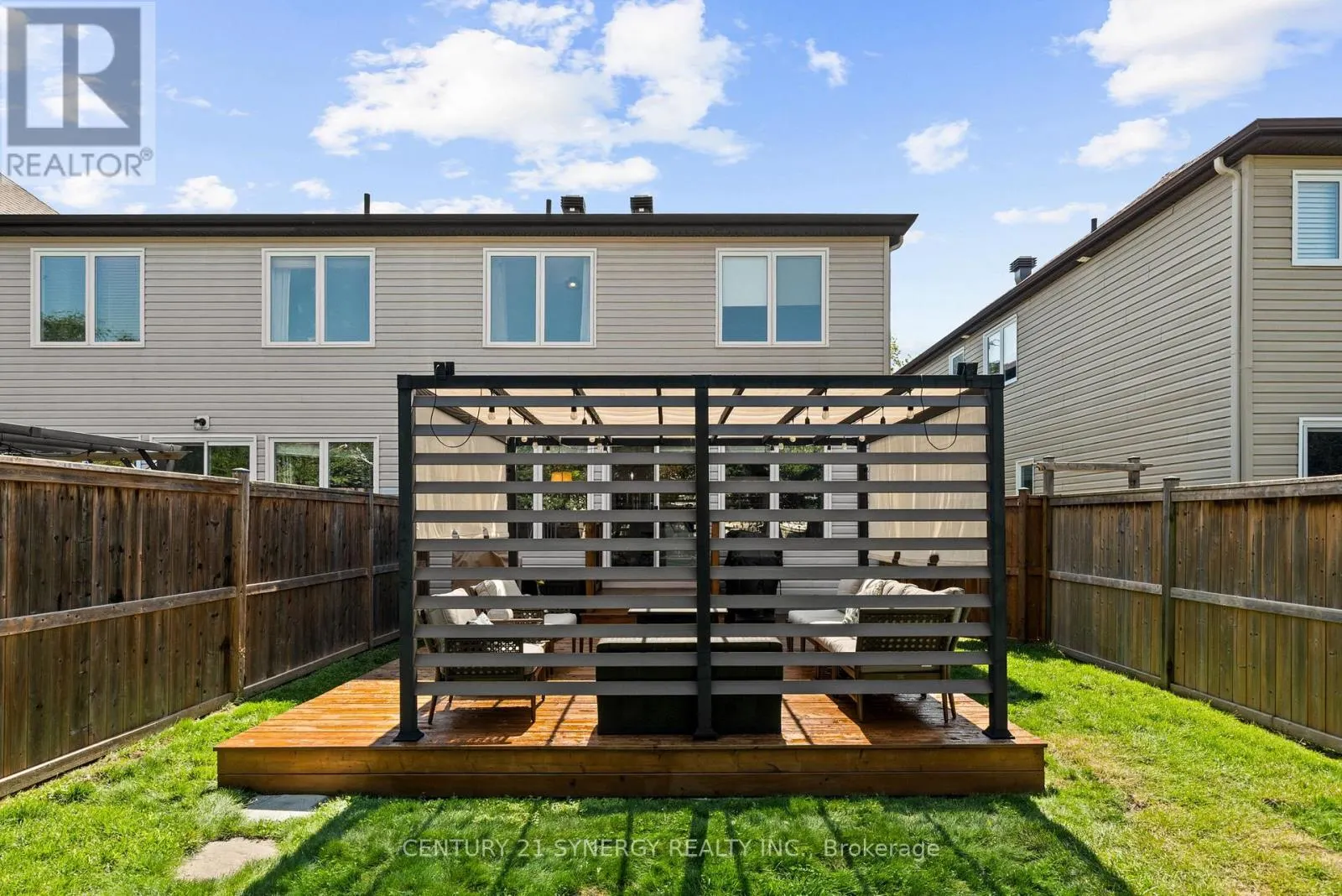 512 CHEROKEE WAY