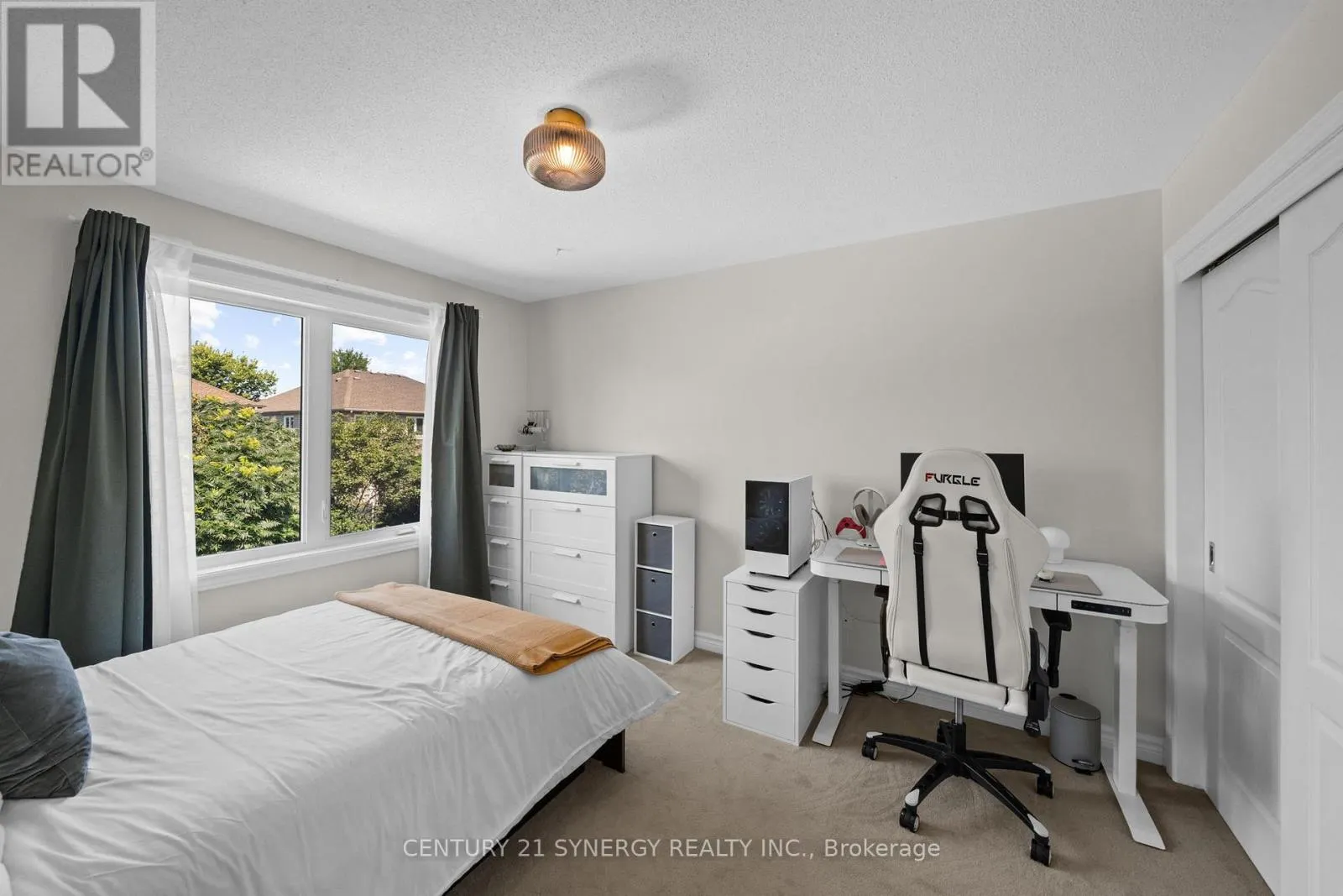 512 CHEROKEE WAY