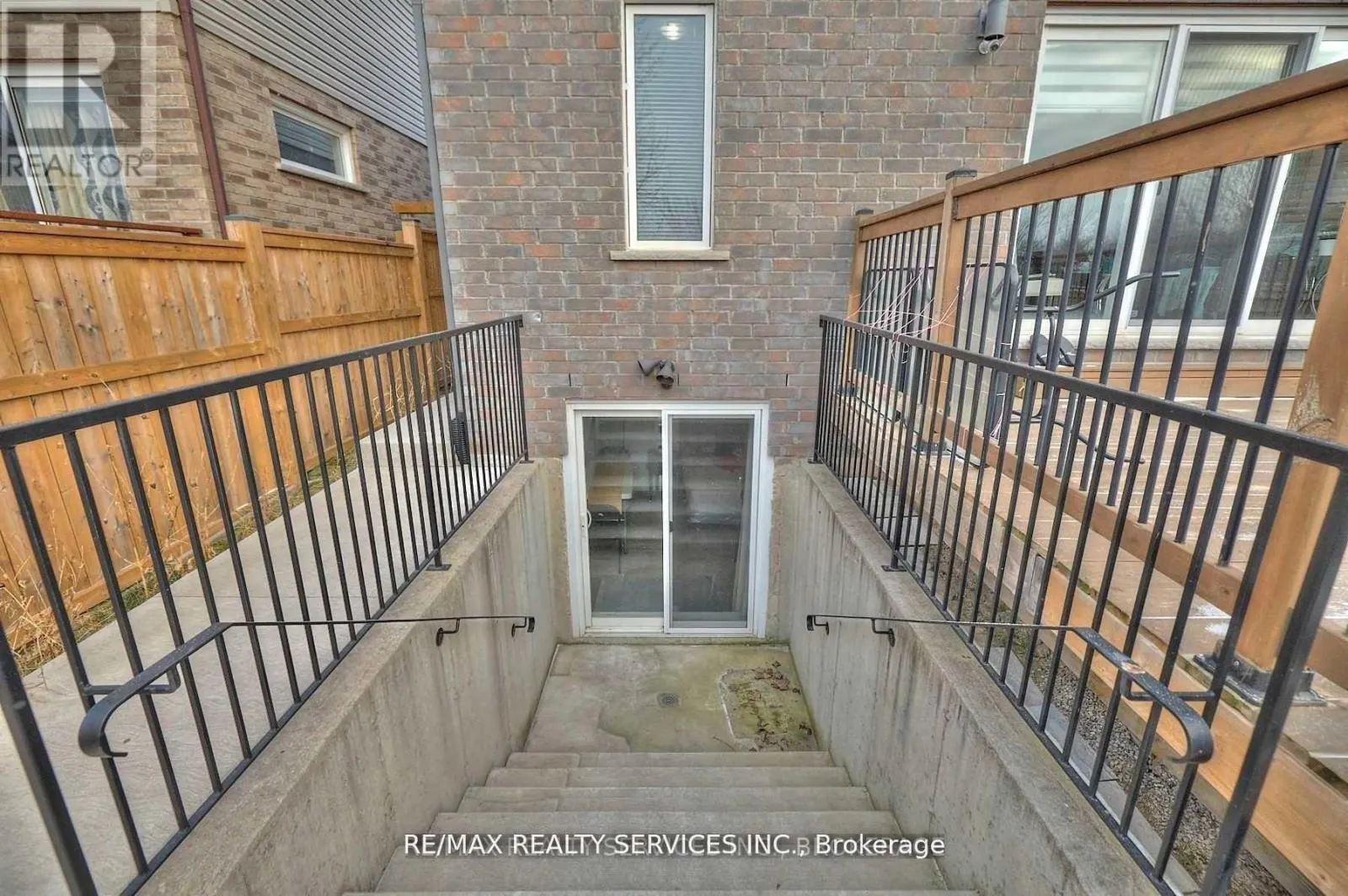 BSMT - 6045 ERNEST CRESCENT