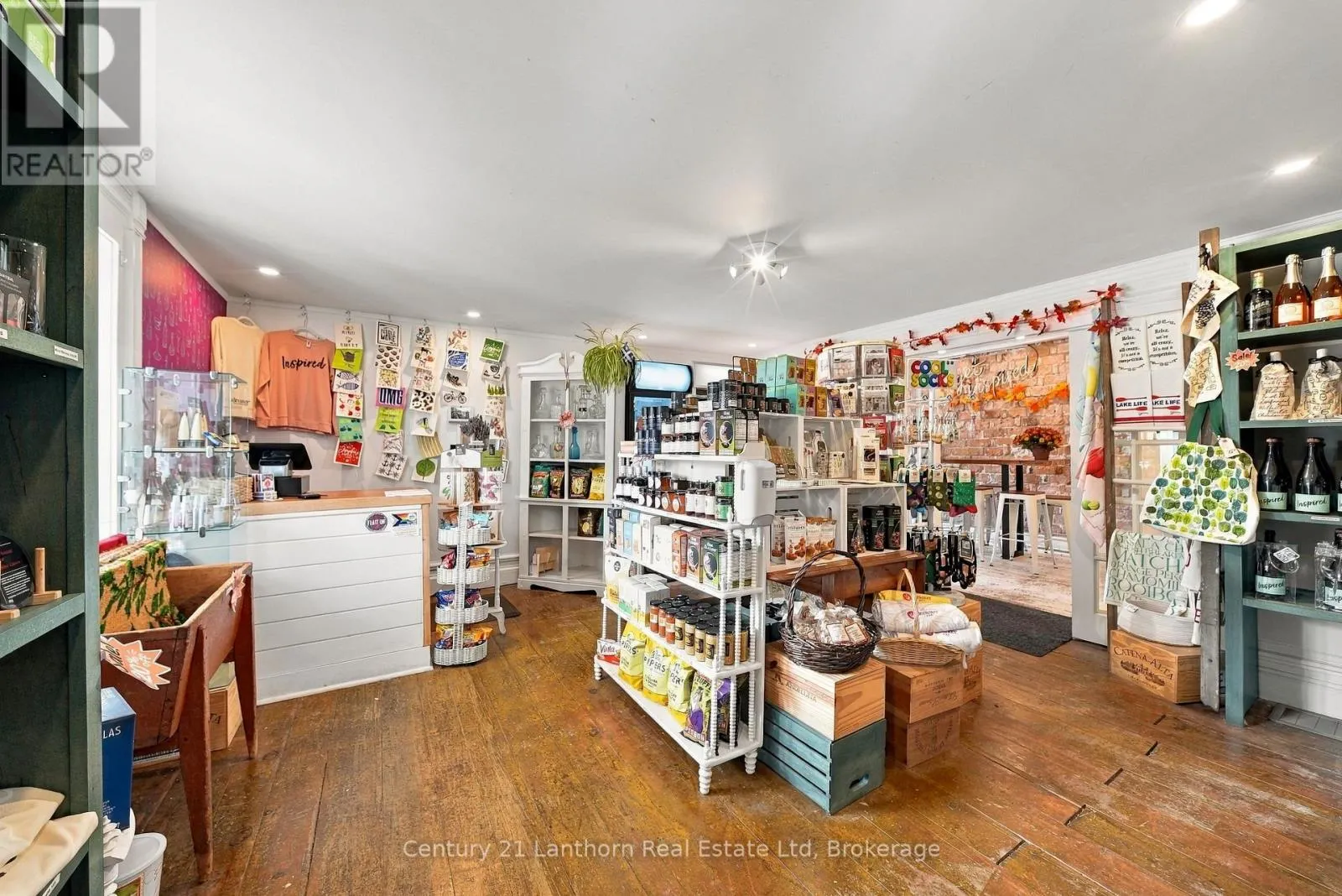 A - 260 WELLINGTON MAIN STREET #A