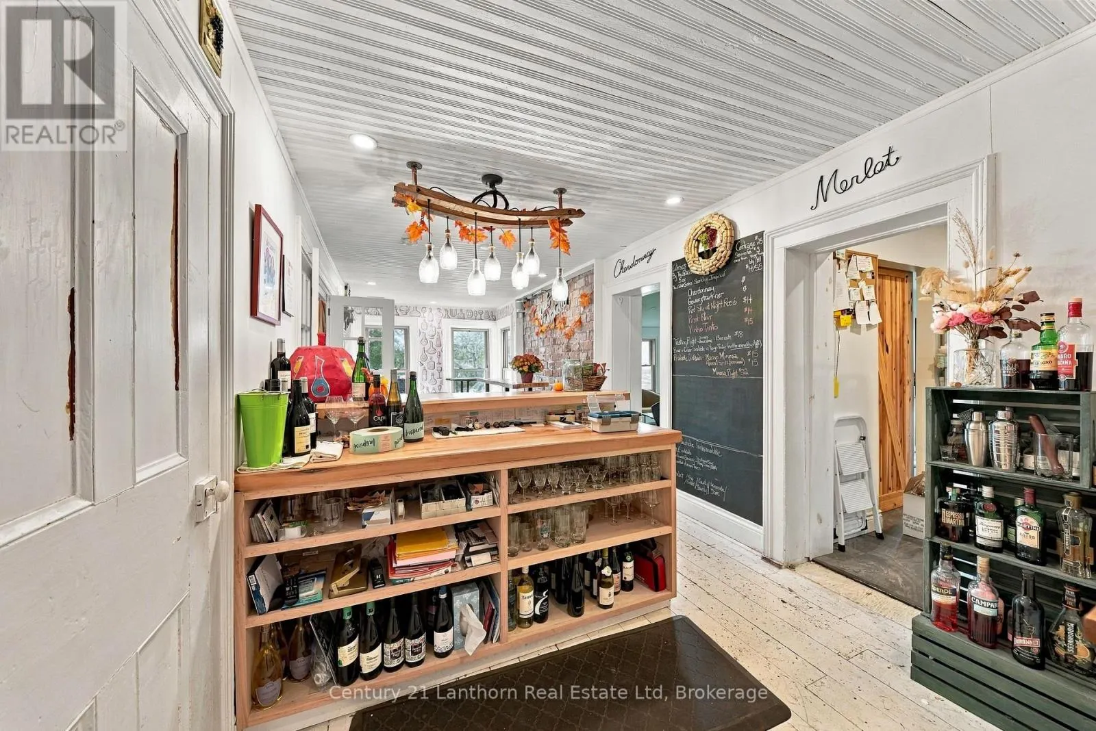 A - 260 WELLINGTON MAIN STREET #A