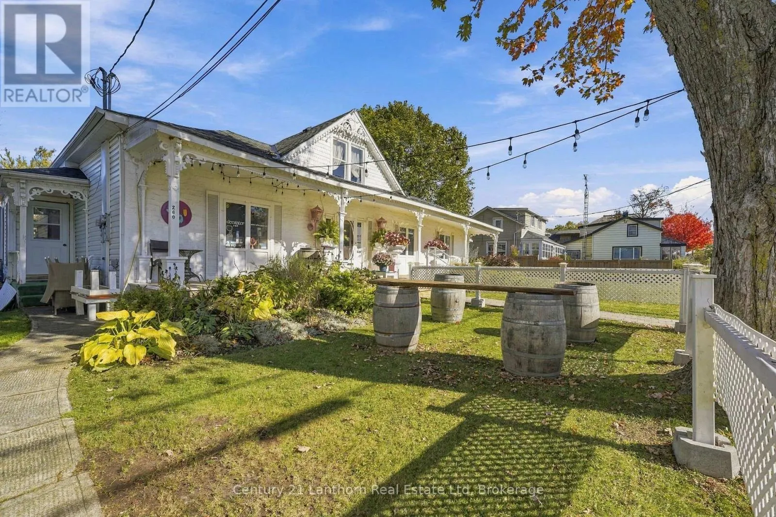 A - 260 WELLINGTON MAIN STREET #A