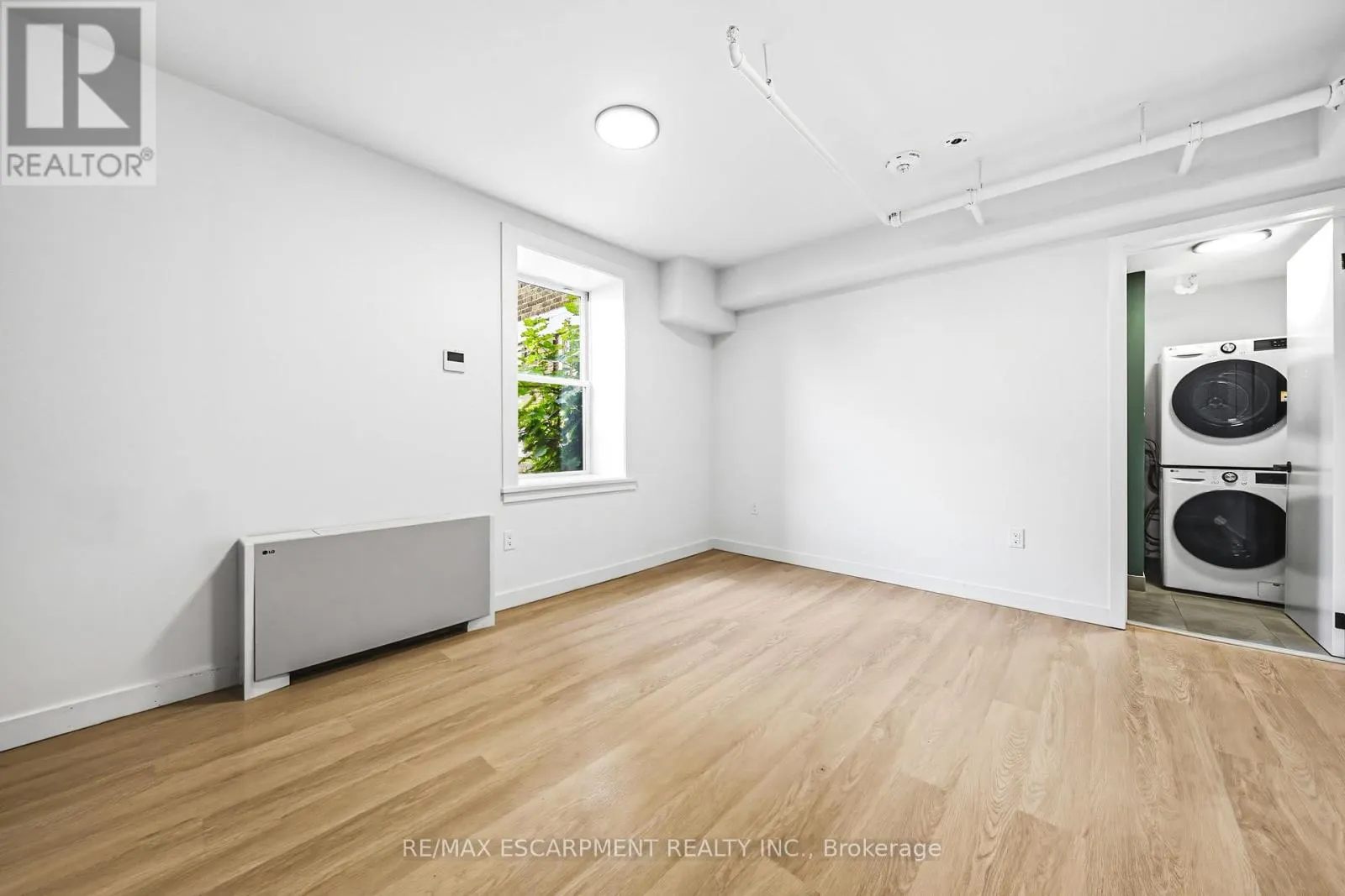 306 - 325 JAMES STREET S