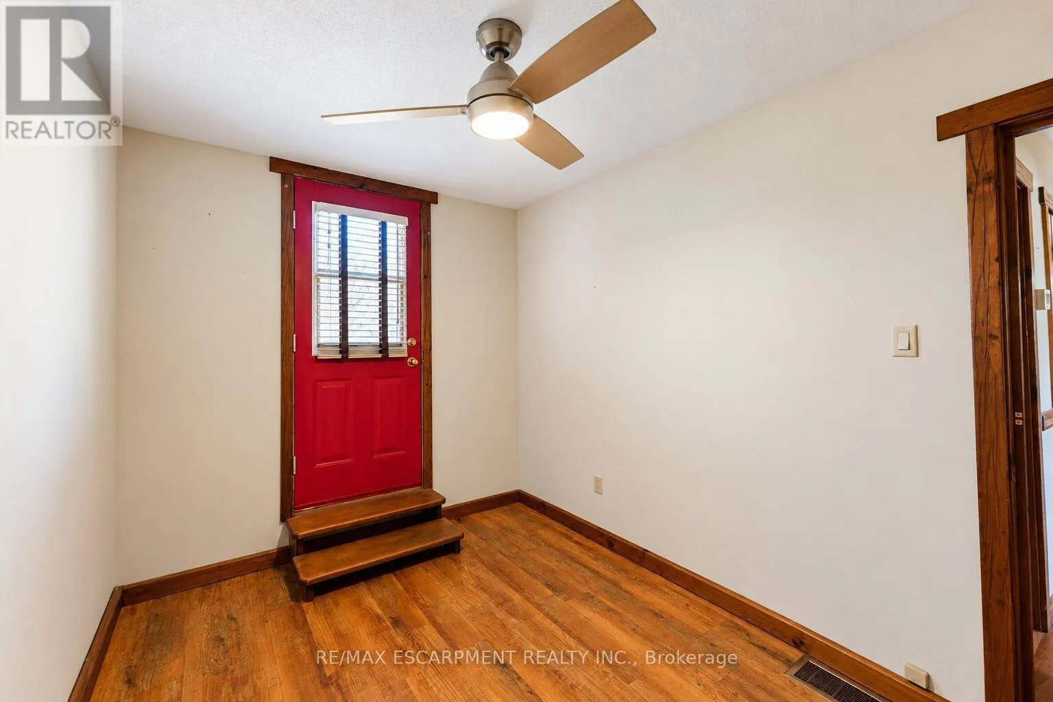 28 SHADYSIDE AVENUE