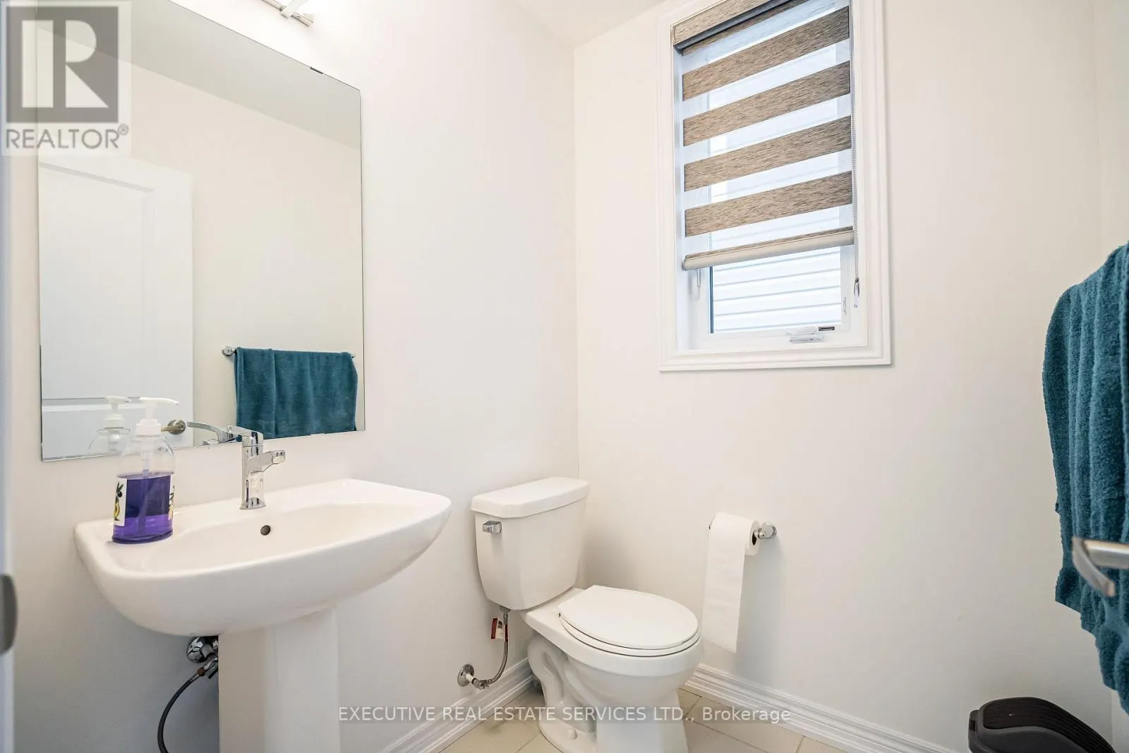 283 REA DRIVE N