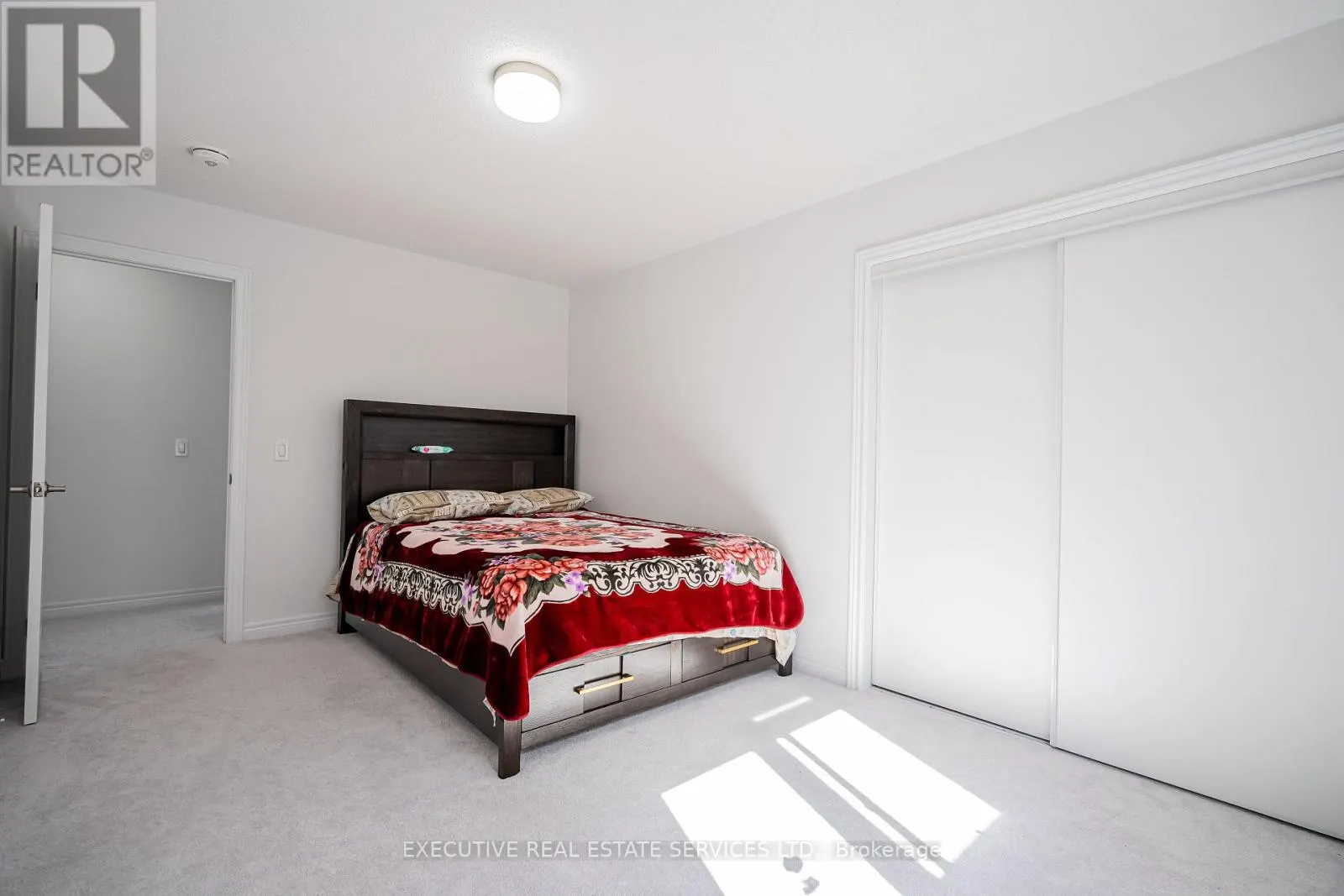 283 REA DRIVE N
