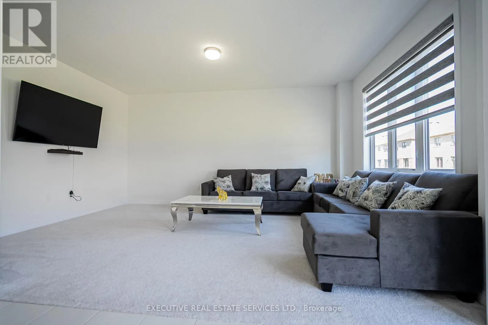 283 REA DRIVE N