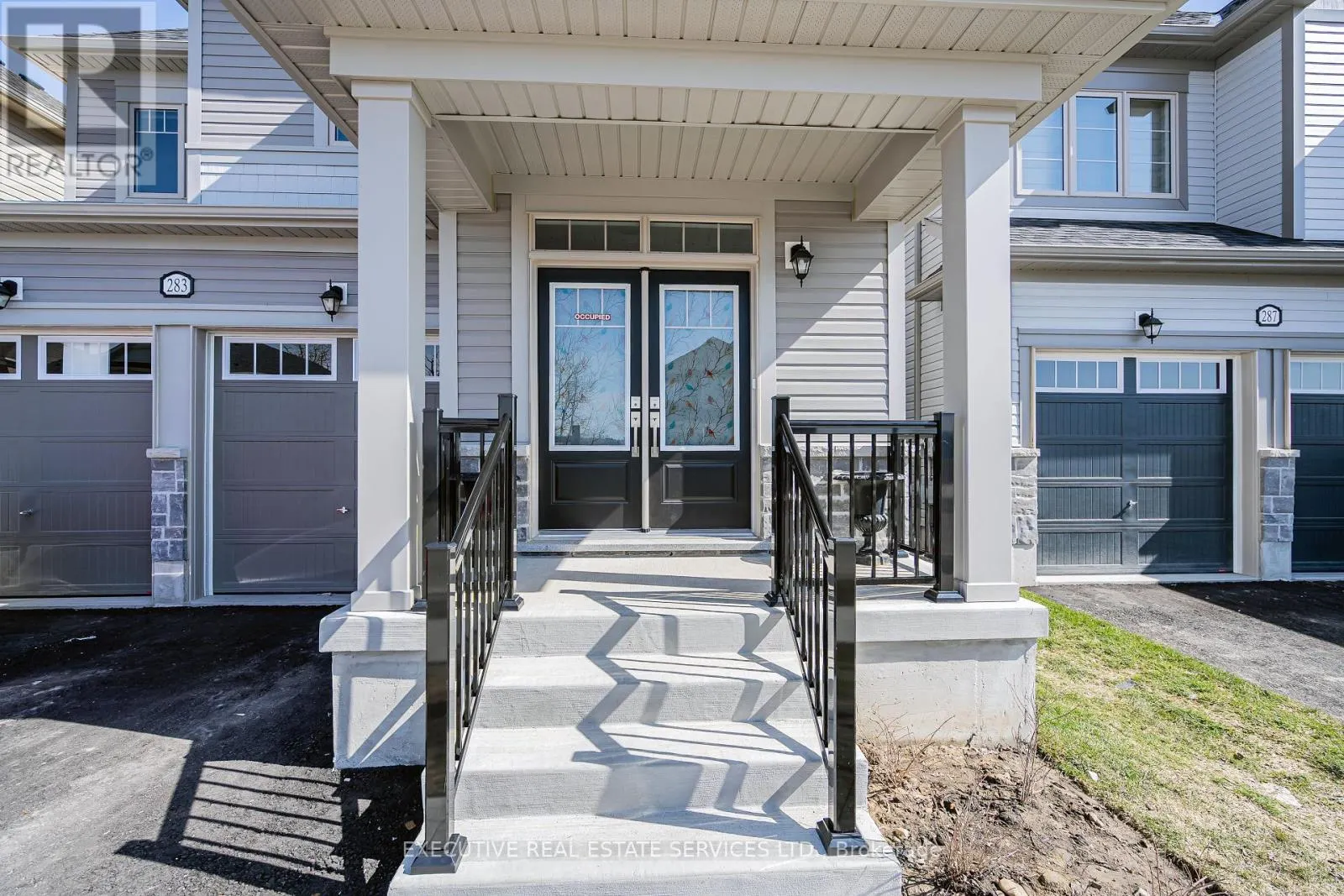 283 REA DRIVE N