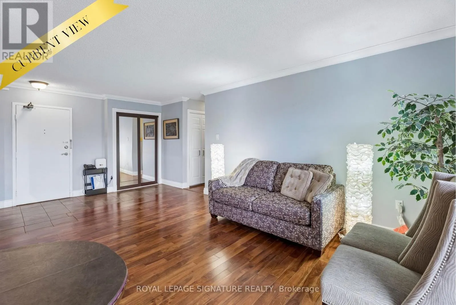 809 - 1966 MAIN STREET W