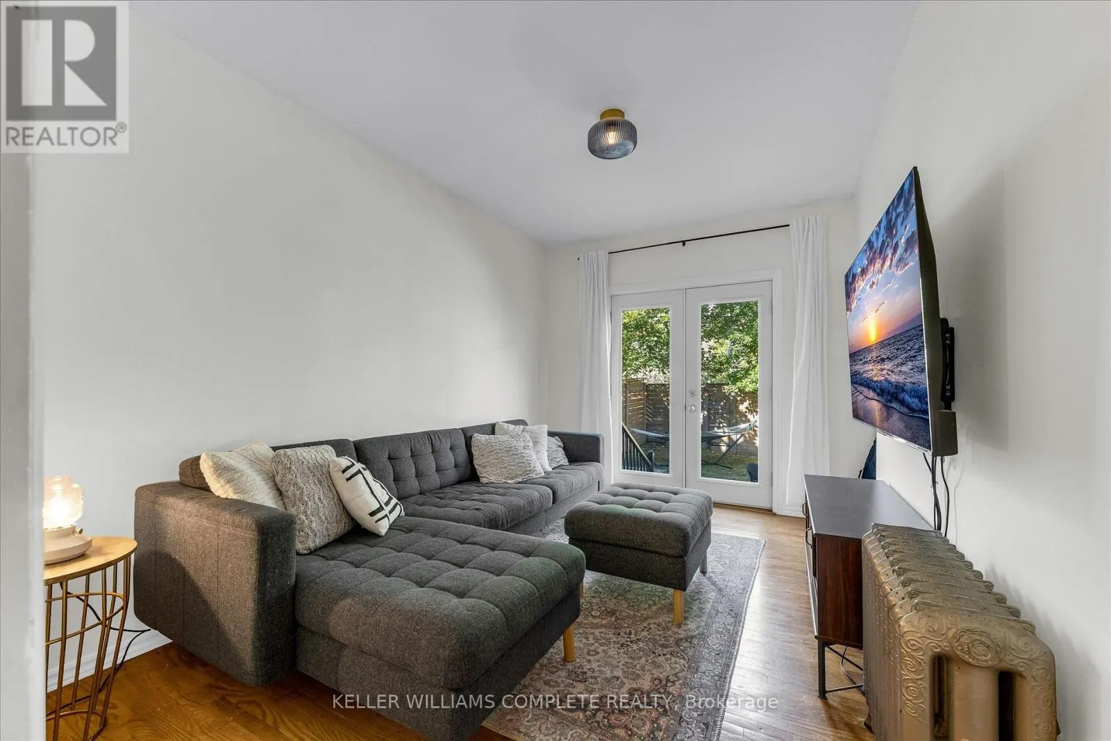 52 FAIRMOUNT AVENUE