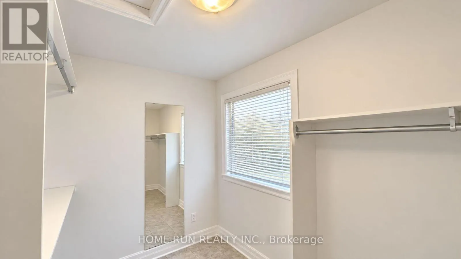 124 RIDGEFIELD CRESCENT