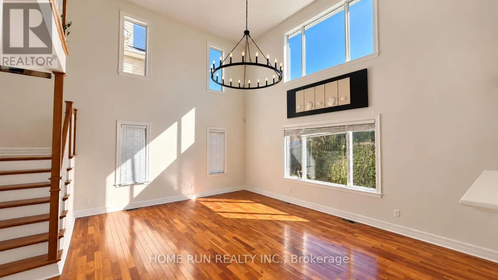 124 RIDGEFIELD CRESCENT