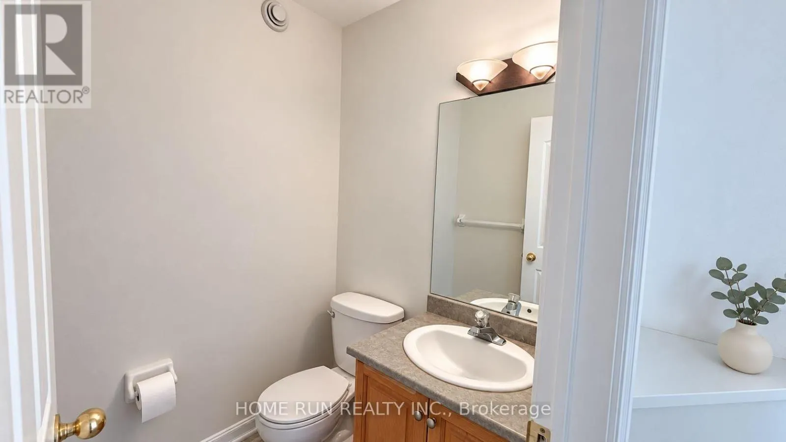 124 RIDGEFIELD CRESCENT