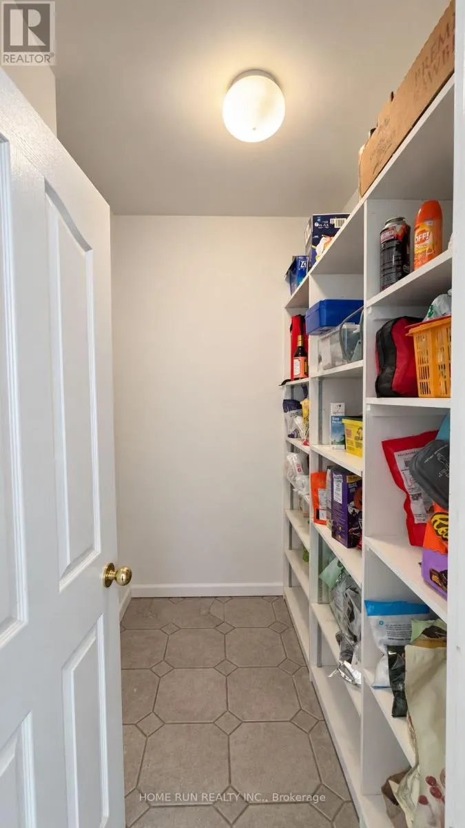 124 RIDGEFIELD CRESCENT
